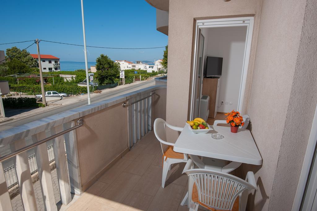 Apartments Lucia Podstrana Extérieur photo