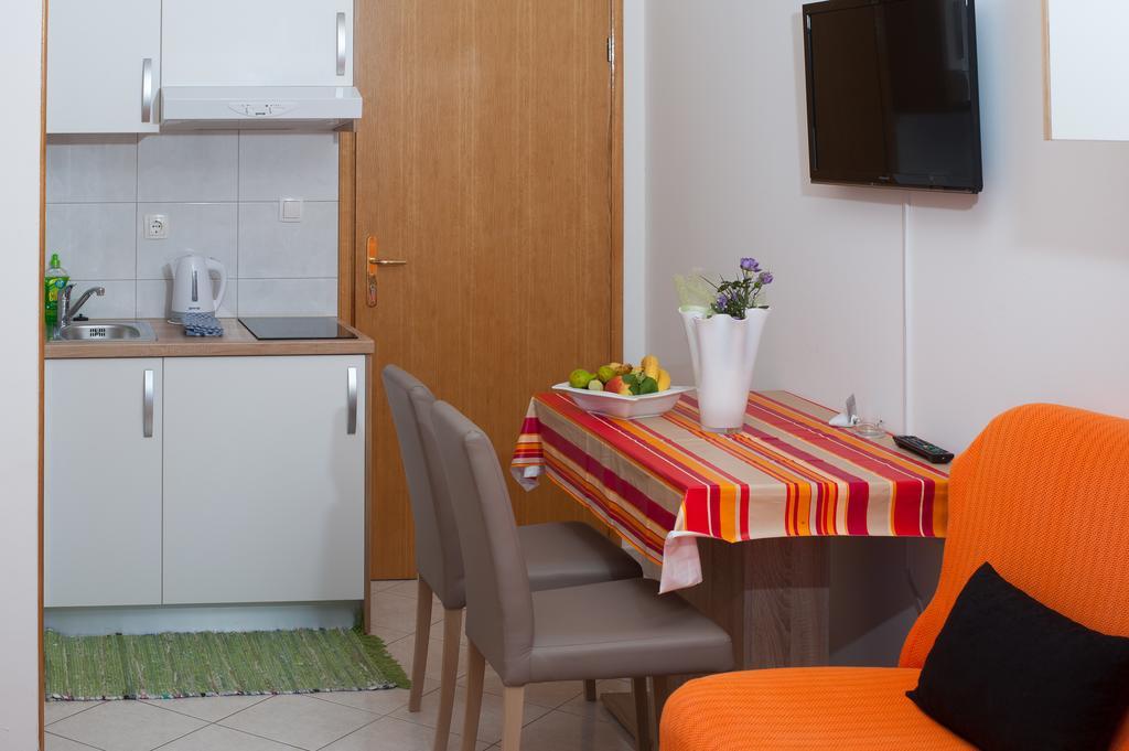 Apartments Lucia Podstrana Extérieur photo