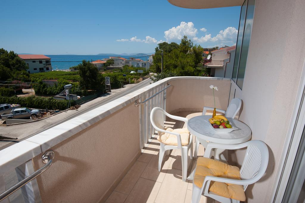 Apartments Lucia Podstrana Extérieur photo